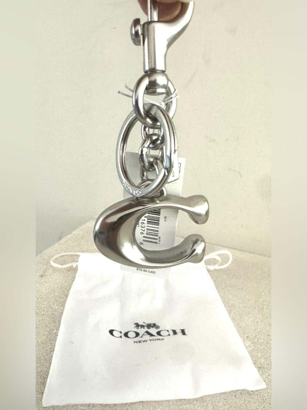 COACH NWT Silver C Bag Charm Keychain Purse Charm Gift Giftable - Picture 7 of 7